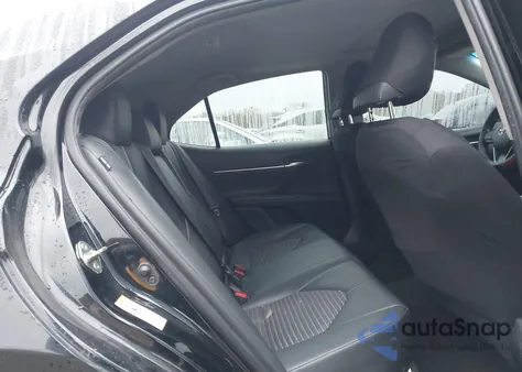 2018 Toyota Camry Se z USA, uszkodzony, nr VIN 4T1B11HK0JU128665